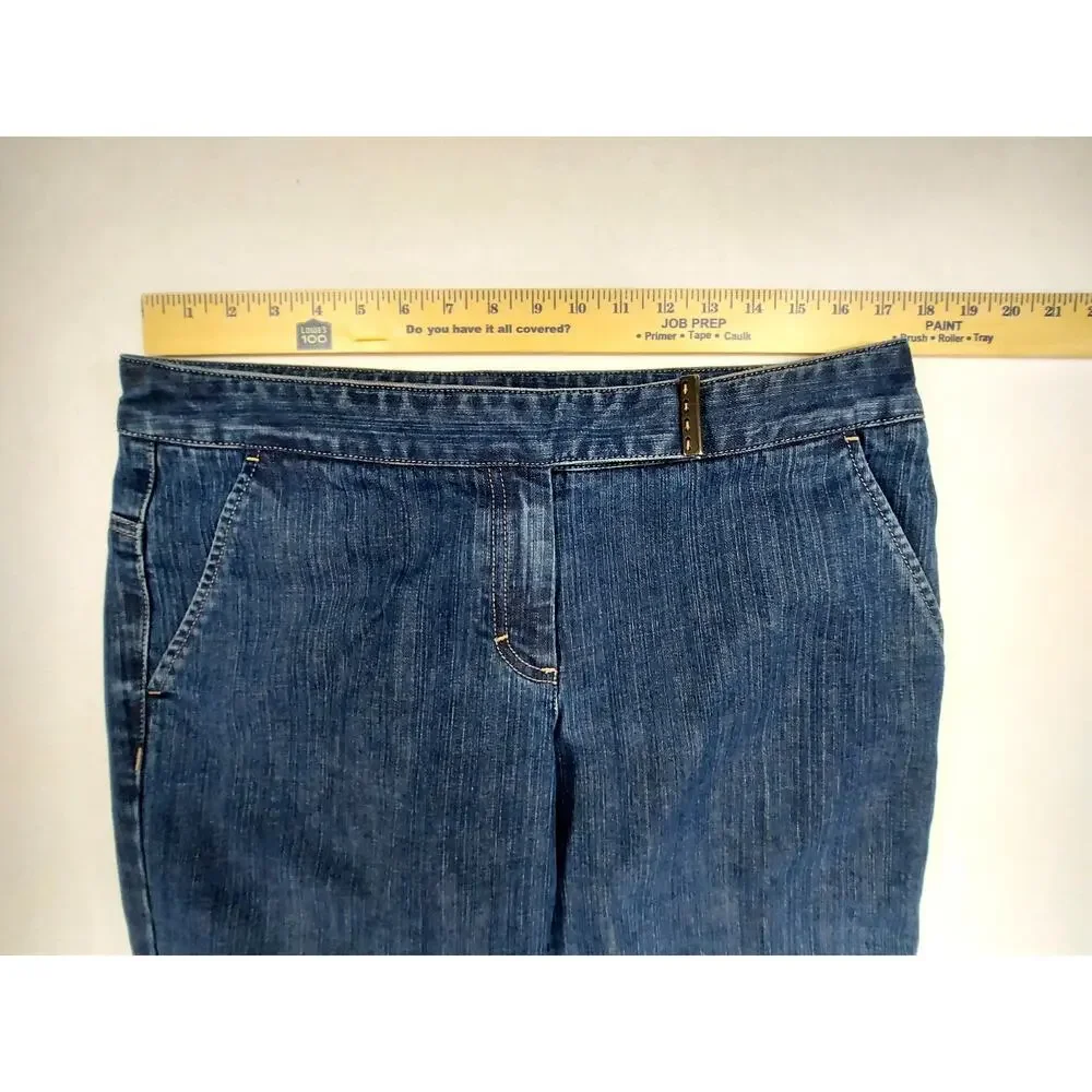 Tahari Women's Dark Wash Wide Leg Denim Trouser Jeans Boho Flare Size 34 Waist